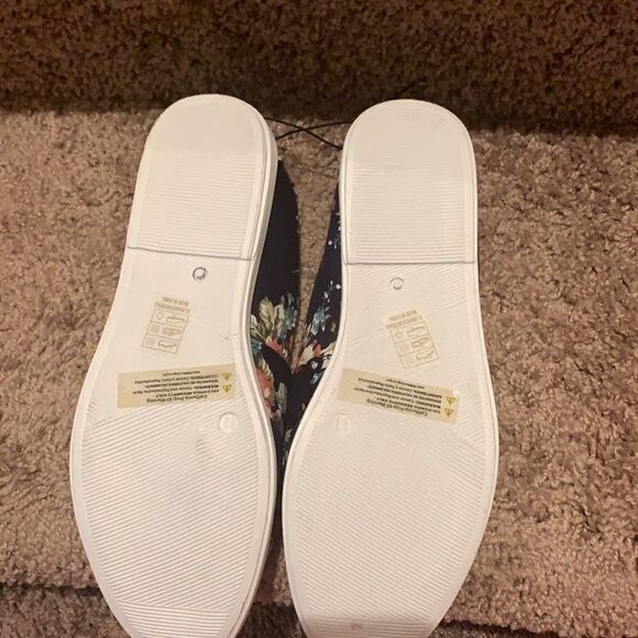 Navy Blue Floral Printed Canvas shoes - Picture 8 of 8